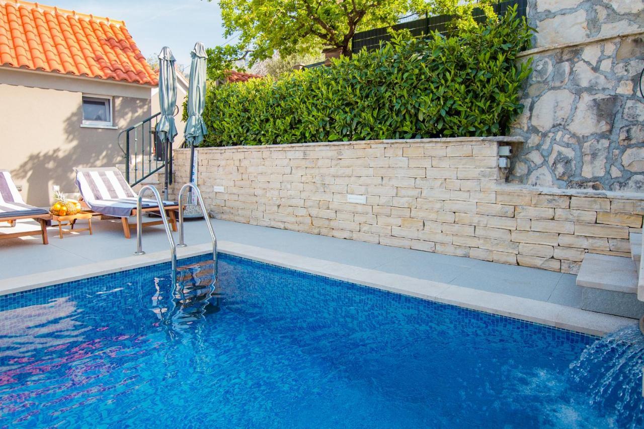 Holiday Home Moliva Sitno Donje Buitenkant foto